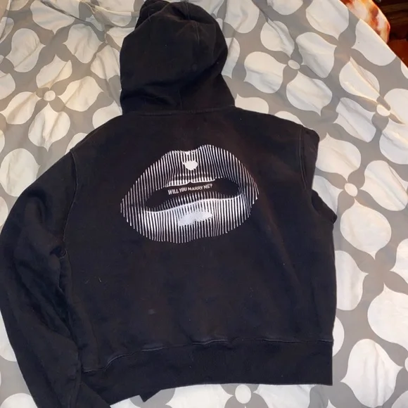 Off White hoodie - Picture 4 of 4